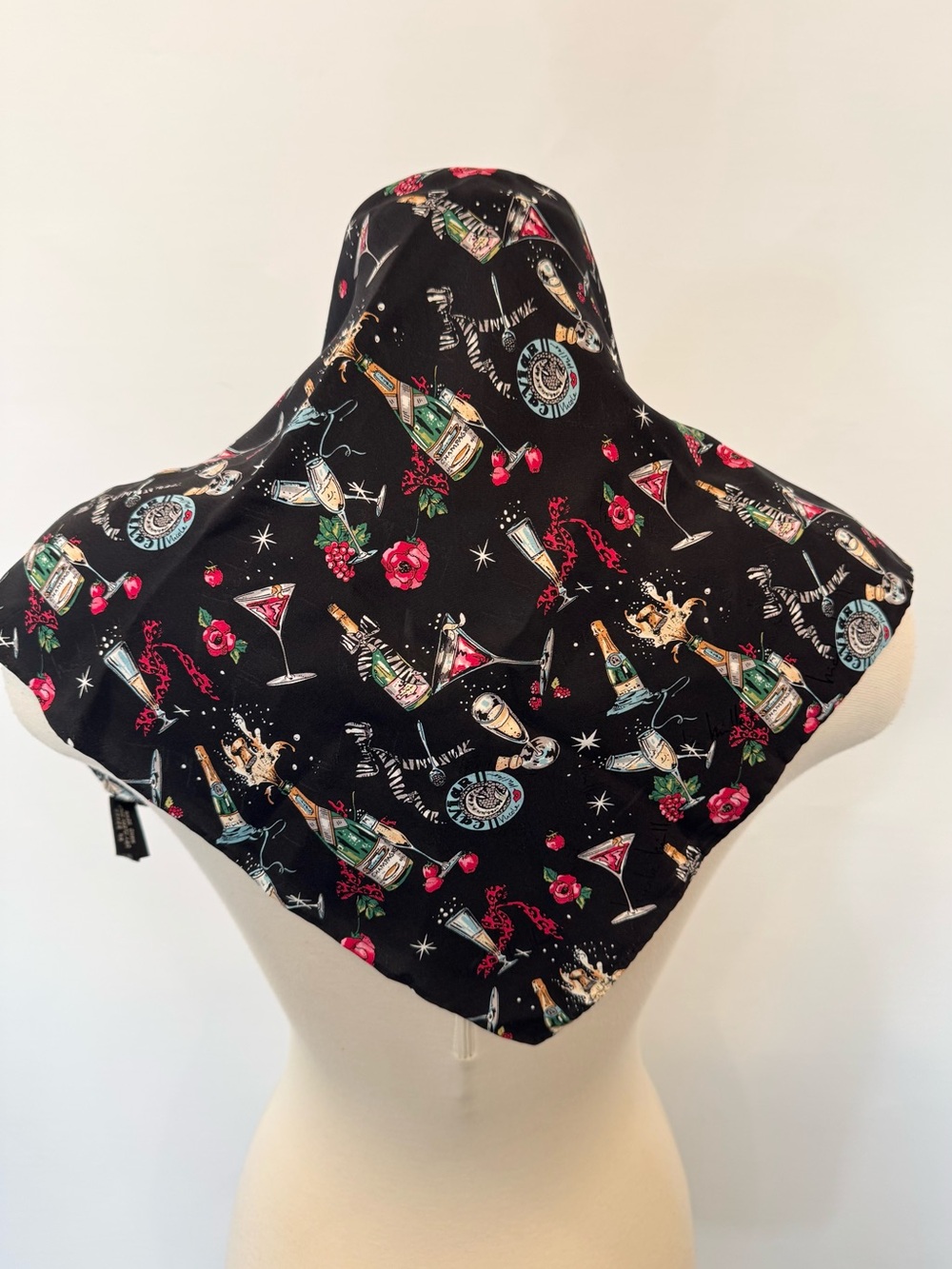 Nicole Miller 100% Silk Cocktail Party Champagne Caviar Martini Print Scarf 20”